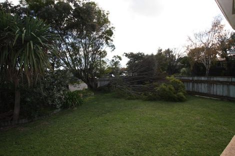 Photo of property in 27 Dunk Place, Milson, Palmerston North, 4414