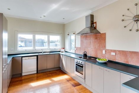 Photo of property in 99 Riverbend Road, Onekawa, Napier, 4110