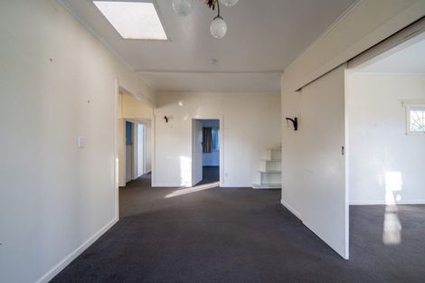 Photo of property in 8 Verel Street, Fairfield, Hamilton, 3214