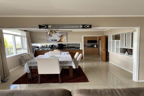 Photo of property in 20 Grenada Avenue, Forrest Hill, Auckland, 0620