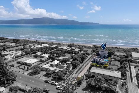 Photo of property in 227 Manly Street, Paraparaumu Beach, Paraparaumu, 5032