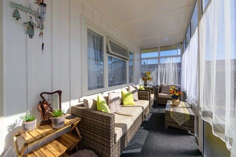 Photo of property in 22 White Street, Taradale, Napier, 4112