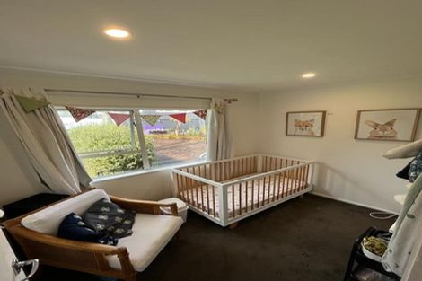 Photo of property in 1/25 Tawa Road, Te Atatu Peninsula, Auckland, 0610