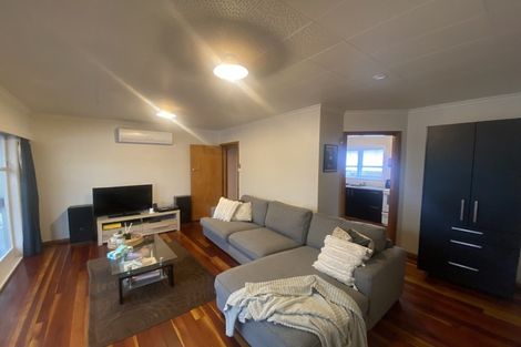 Photo of property in 1a Wood Street, Takaro, Palmerston North, 4410