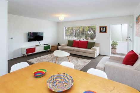 Photo of property in 2/16 Marriott Road, Pakuranga, Auckland, 2010