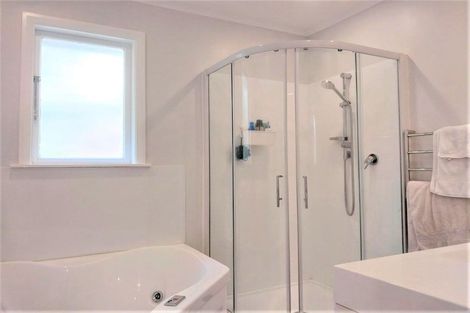 Photo of property in 103 Miramar North Road, Miramar, Wellington, 6022