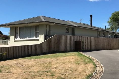 Photo of property in 18 Riverlaw Terrace, Saint Martins, Christchurch, 8022