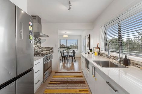 Photo of property in 2/131 Mokoia Road, Birkenhead, Auckland, 0626