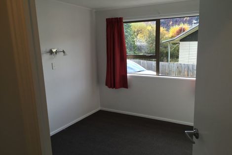 Photo of property in 15 Hood Crescent, Arrowtown, 9302