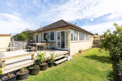 Photo of property in 30 Holland Road, Fairfield, Hamilton, 3214