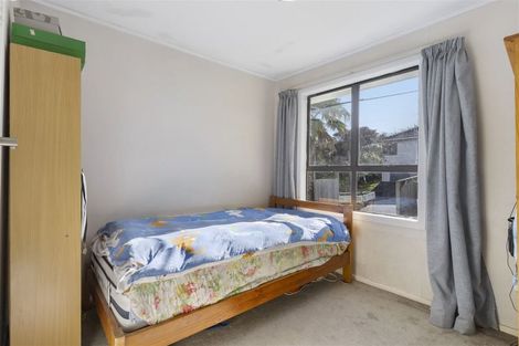 Photo of property in 4 Tonkin Drive, Sunnynook, Auckland, 0620