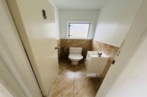 Photo of property in 90a Alfriston Road, Manurewa East, Auckland, 2102