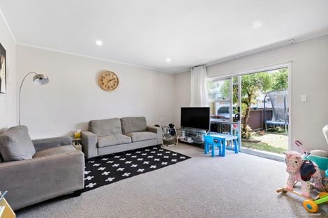 Photo of property in 2/20 Bertrand Road, Mount Wellington, Auckland, 1060