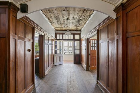 Photo of property in 105 Brougham Street, Mount Victoria, Wellington, 6011