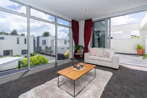 Photo of property in 171a Lake Crescent, Hamilton Lake, Hamilton, 3204