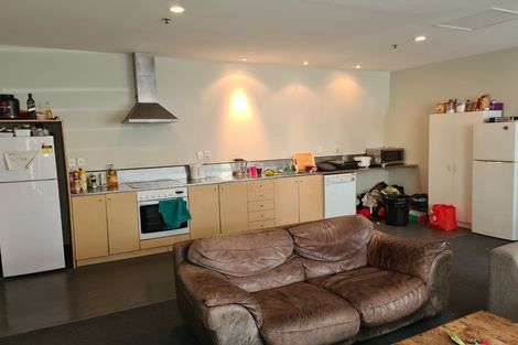 Photo of property in Hanson House, 2/27 Hanson Street, Mount Cook, Wellington, 6021