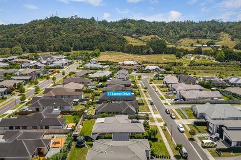 Photo of property in 17 Larmer Drive, Kumeu, 0810