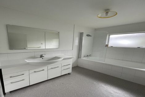 Photo of property in 74a Panorama Road, Mount Wellington, Auckland, 1060