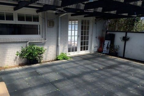 Photo of property in 23 Serrita Avenue, Sunnyhills, Auckland, 2010