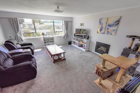 Photo of property in 42 Thyra Street, Dannevirke, 4930