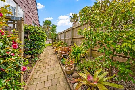 Photo of property in 3 Lucy Foster Lane, Red Beach, 0932