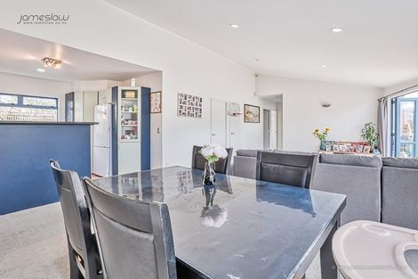 Photo of property in 1/19 Lowtherhurst Road, Massey, Auckland, 0614