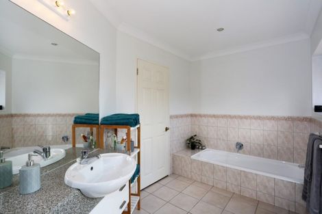 Photo of property in 264 Logan Road, Buckland, Pukekohe, 2677