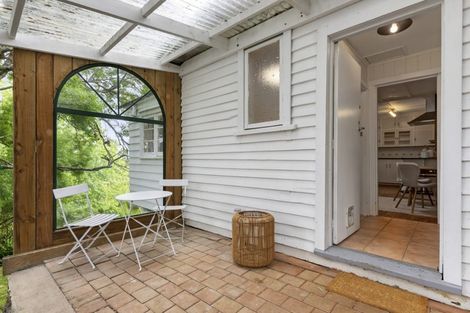 Photo of property in 70 Pleasant Road, Glen Eden, Auckland, 0602