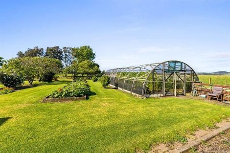Photo of property in 76 Robertson Road, Ruawai, 0591