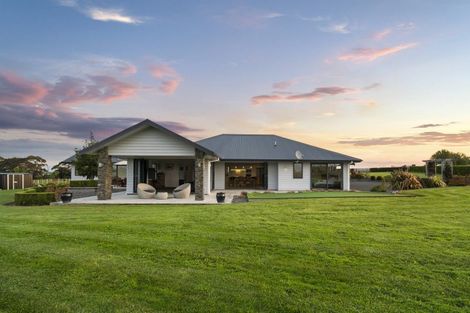 Photo of property in 208 Taipo Road, Rongotea, Palmerston North, 4476
