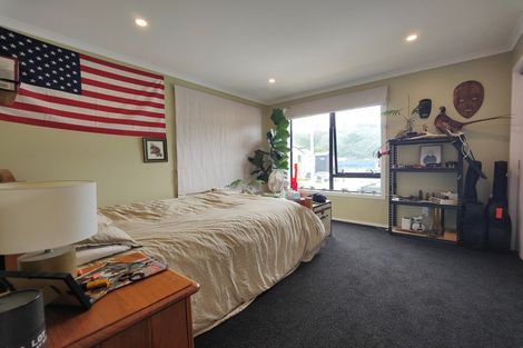 Photo of property in 3 Balmerino Lane, Wallaceville, Upper Hutt, 5018