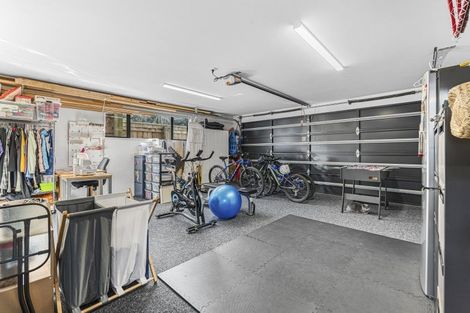 Photo of property in 4 Bright Way, Lower Vogeltown, New Plymouth, 4310