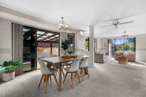 Photo of property in 140 Gravatt Road, Papamoa Beach, Papamoa, 3118