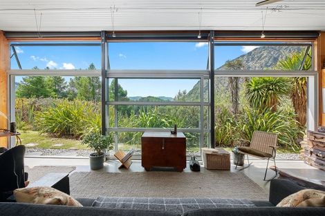 Photo of property in 2 Arthurs Track, Arthurs Point, Queenstown, 9371