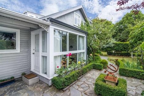 Photo of property in 166 Fendalton Road, Fendalton, Christchurch, 8052