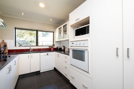 Photo of property in 11 Legorne Lane, Havelock North, 4130