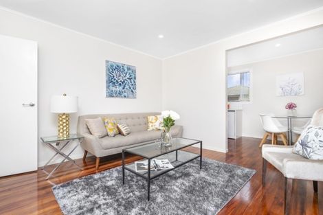 Photo of property in 17 Cameron Street, Papakura, 2110