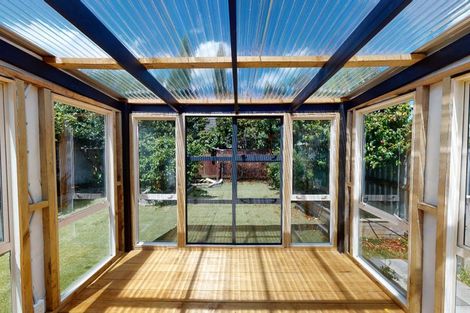 Photo of property in 11 Franklin Avenue, Hokowhitu, Palmerston North, 4410