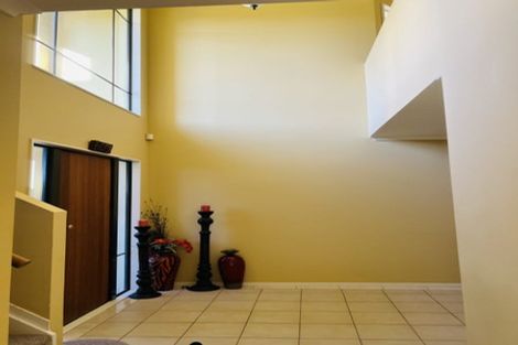 Photo of property in 49 Lilybank Crescent, East Tamaki, Auckland, 2013