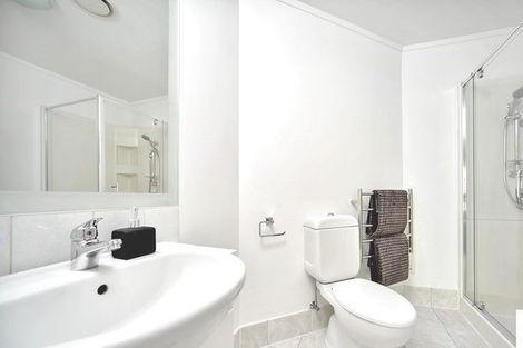 Photo of property in Marina Park Apartments, 21/146 Fanshawe Street, Auckland Central, Auckland, 1010