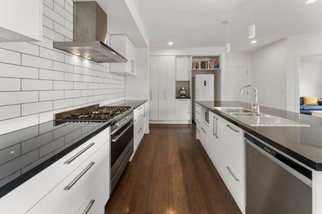 Photo of property in 90 Washbourn Drive, Richmond, 7020