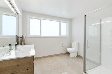 Photo of property in 1 Tuangi Way, Papamoa Beach, Papamoa, 3118