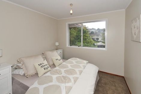 Photo of property in 48 Regency Place, Sunnynook, Auckland, 0632