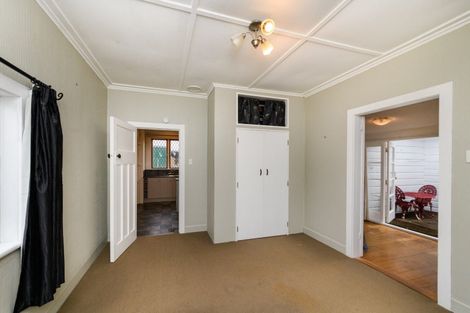 Photo of property in 25 Hunia Street, Marton, 4710