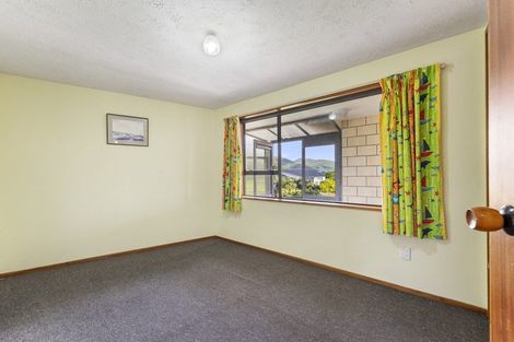 Photo of property in 1/81 Cannon Hill Crescent, Mount Pleasant, Christchurch, 8081