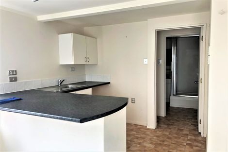 Photo of property in 11 Linwood Avenue, Forrest Hill, Auckland, 0620