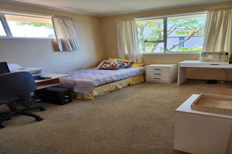 Photo of property in 4 Tower Hill, Stanmore Bay, Whangaparaoa, 0930