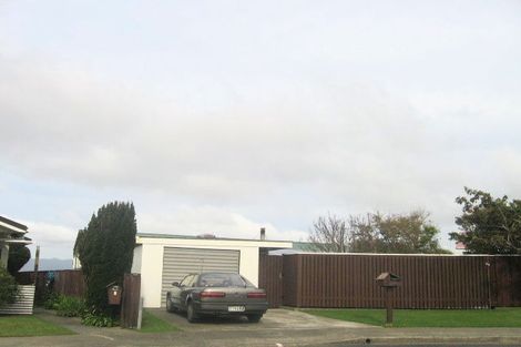 Photo of property in 3 Peach Tree Grove, Maungaraki, Lower Hutt, 5010