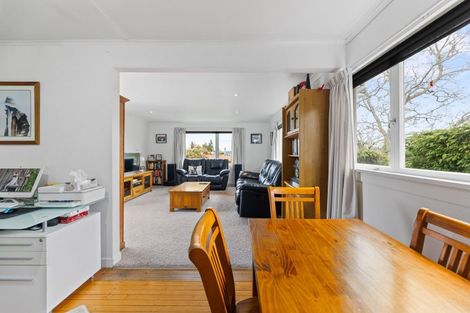 Photo of property in 35 Kotare Street, Hilltop, Taupo, 3330