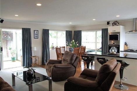 Photo of property in 55a Kelvin Road, Papakura, 2110